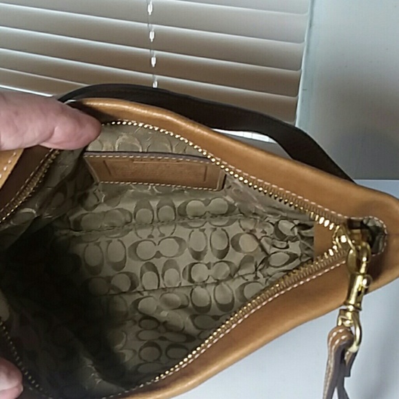 Coach Small Brown Leather Bag - Picture 6 of 7